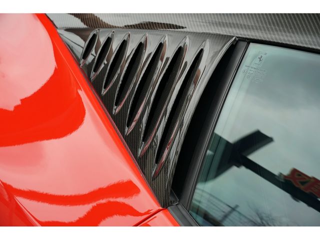 FERRARI 458 ITALIA 2012 Image 31