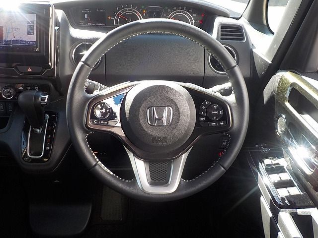 HONDA N BOX CUSTOM 2018 Image 31