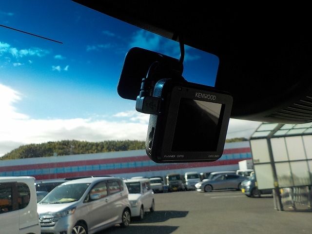 HONDA N BOX CUSTOM 2018 Image 31