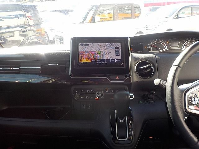 HONDA N BOX CUSTOM 2018 Image 31