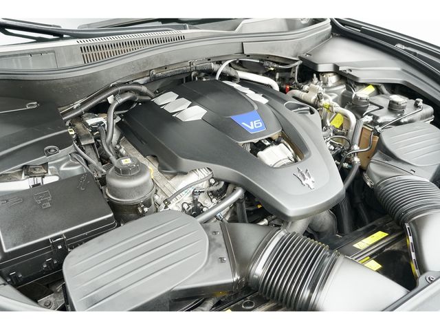 MASERATI LEVANTE 2017 Image 31