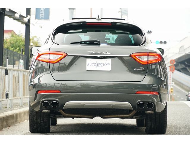 MASERATI LEVANTE 2017 Image 31