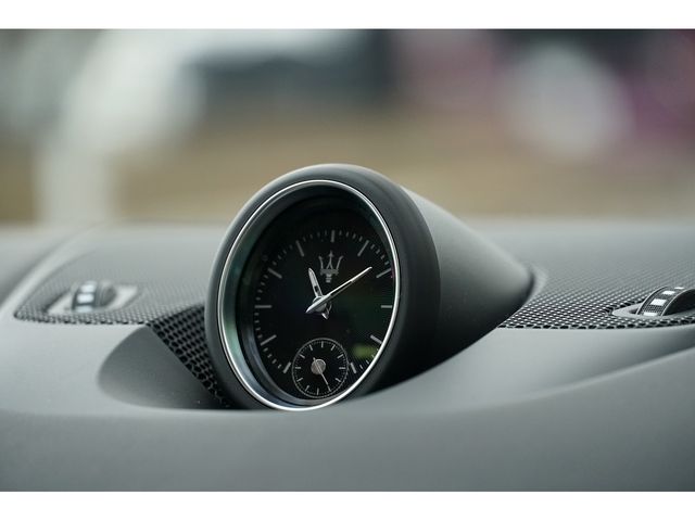 MASERATI LEVANTE 2017 Image 31