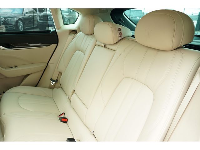 MASERATI LEVANTE 2017 Image 31