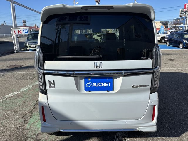HONDA N BOX CUSTOM 2022 Image 31