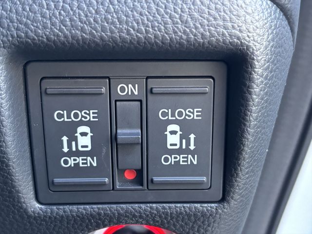 HONDA N BOX CUSTOM 2022 Image 31