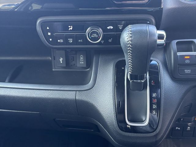 HONDA N BOX CUSTOM 2022 Image 31