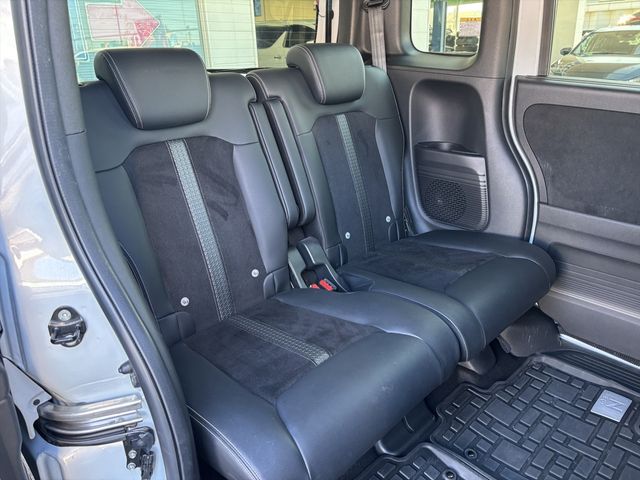 HONDA N BOX CUSTOM 2022 Image 31