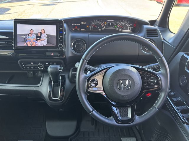 HONDA N BOX CUSTOM 2022 Image 31