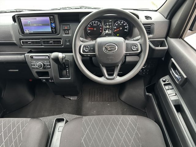 DAIHATSU ATRAI VAN 4WD 2022 Image 31