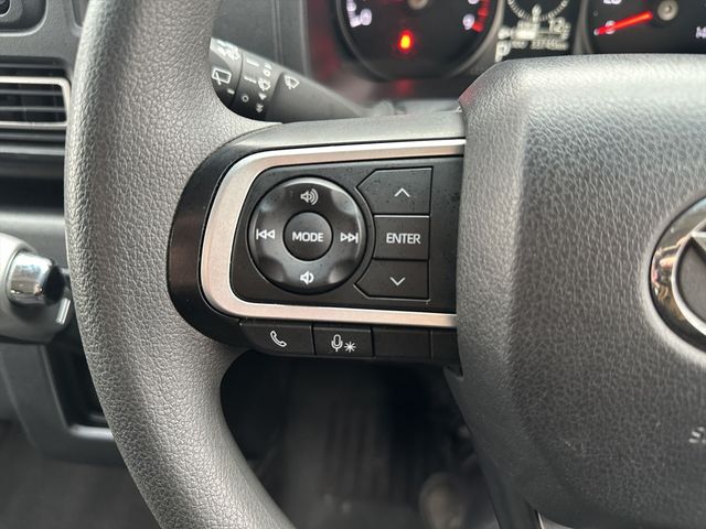 DAIHATSU ATRAI VAN 4WD 2022 Image 31