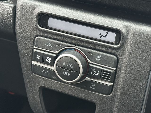 DAIHATSU ATRAI VAN 4WD 2022 Image 31