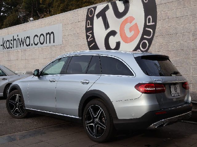 MERCEDES BENZ E CLAS 2021 Image 31