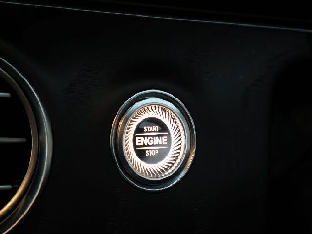 MERCEDES BENZ E CLAS 2023 Image 31