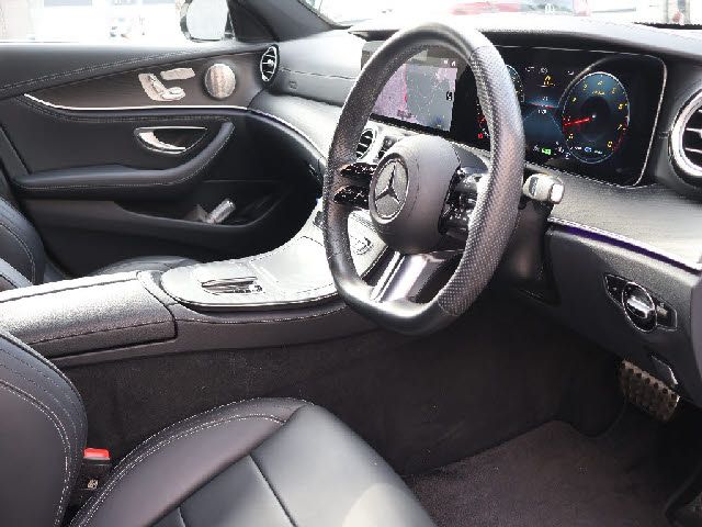 MERCEDES BENZ E CLAS 2023 Image 31