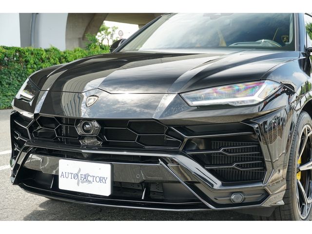 LAMBORGHINI URUS 2022 Image 31