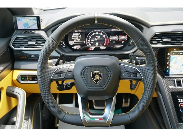 LAMBORGHINI URUS 2022 Image 31