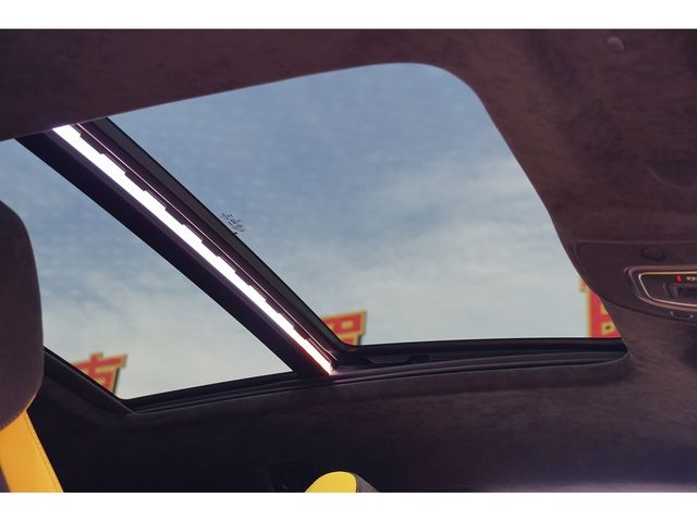 LAMBORGHINI URUS 2022 Image 31