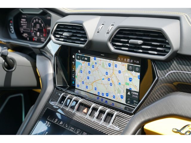 LAMBORGHINI URUS 2022 Image 31