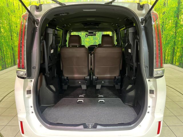 TOYOTA ESQUIRE 2019 Image 31