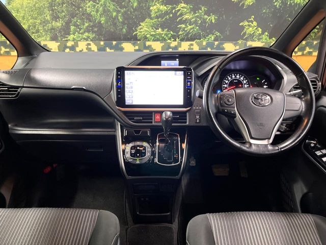TOYOTA VOXY 2019 Image 31