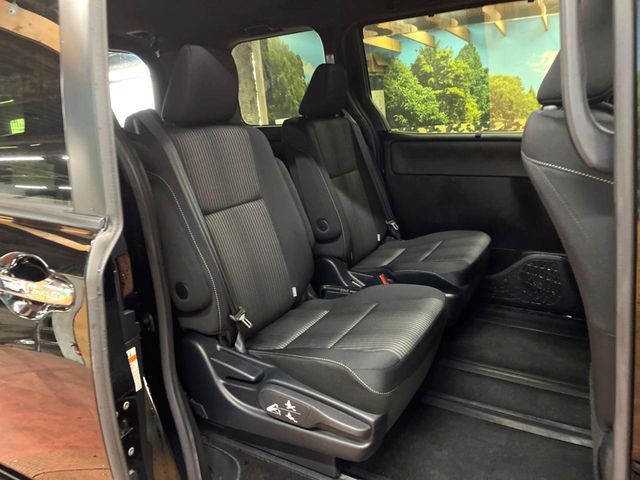 TOYOTA VOXY 2019 Image 31