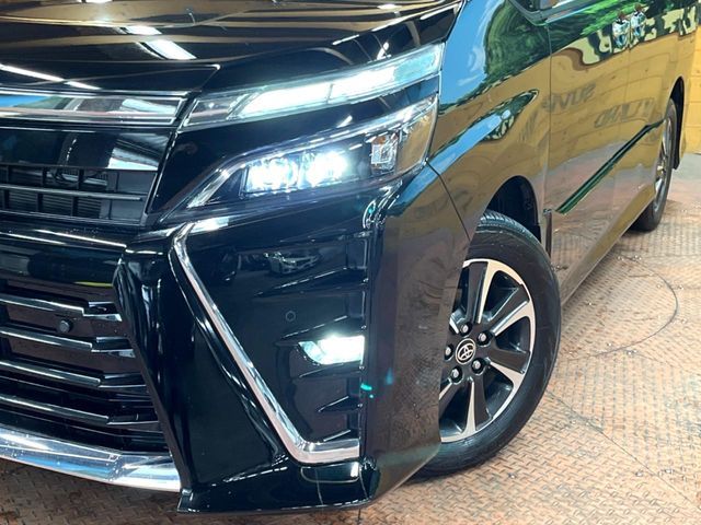 TOYOTA VOXY 2019 Image 31