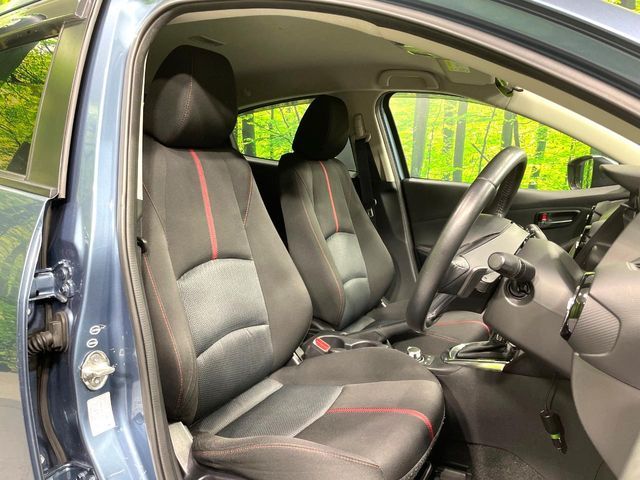 MAZDA DEMIO 2016 Image 31