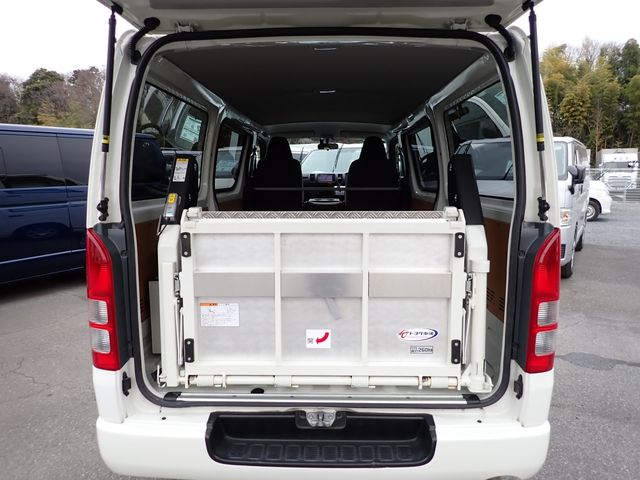 TOYOTA REGIUSACE VAN 1.25T 2019 Image 31