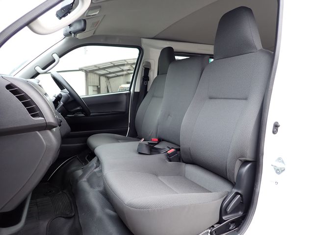 TOYOTA REGIUSACE VAN 1.25T 2019 Image 31