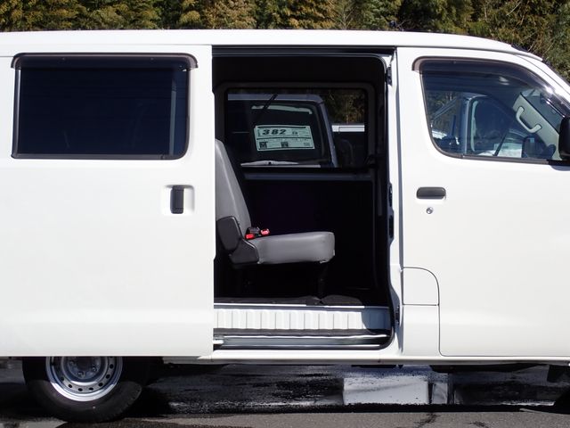 TOYOTA TOWNACE VAN 4WD 2019 Image 31