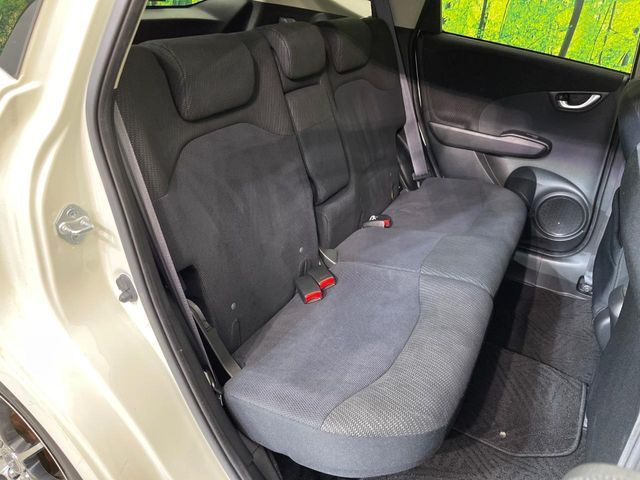 HONDA FIT HYBRID 2013 Image 31