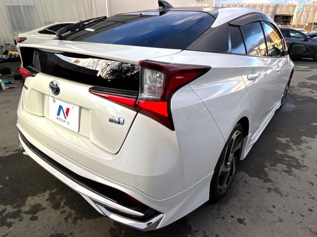 TOYOTA PRIUS 2019 Image 31