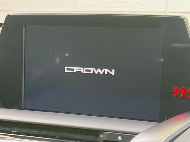 TOYOTA CROWN SEDAN HYBRID 2019 Image 31