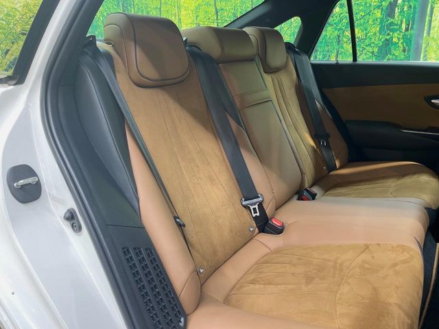 TOYOTA CROWN SEDAN HYBRID 2019 Image 31