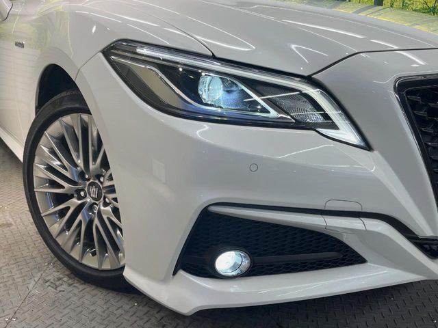 TOYOTA CROWN SEDAN HYBRID 2019 Image 31