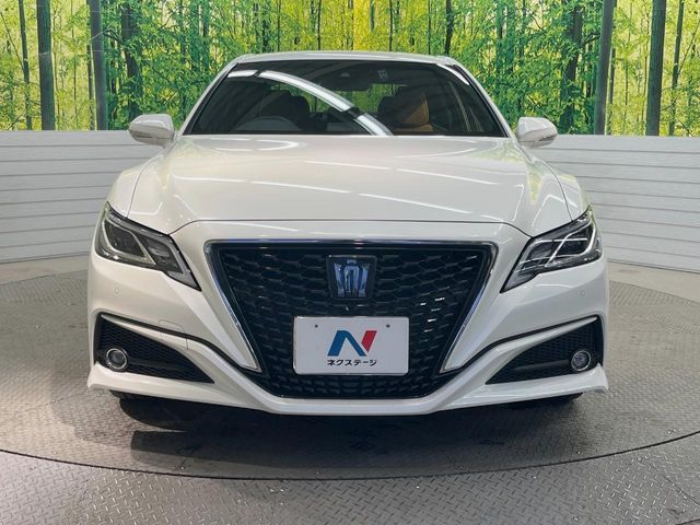 TOYOTA CROWN SEDAN HYBRID 2019 Image 31