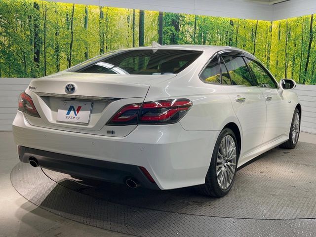 TOYOTA CROWN SEDAN HYBRID 2019 Image 31