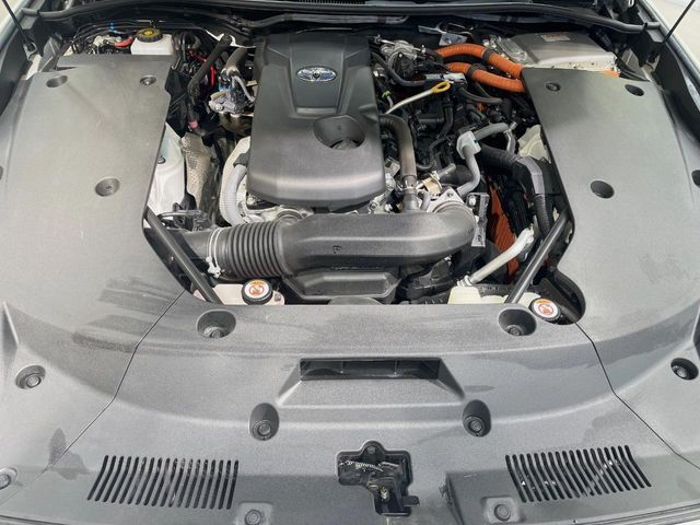 TOYOTA CROWN SEDAN HYBRID 2019 Image 31