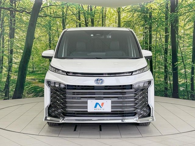 TOYOTA VOXY HYBRID 2023 Image 31