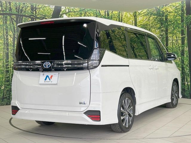 TOYOTA VOXY HYBRID 2023 Image 31