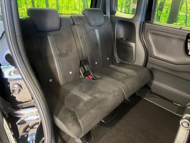 HONDA N BOX CUSTOM 2023 Image 31