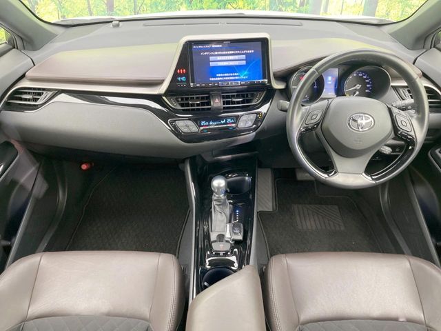 TOYOTA C-HR 2017 Image 31