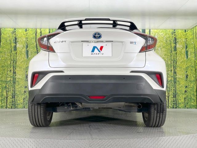 TOYOTA C-HR 2017 Image 31