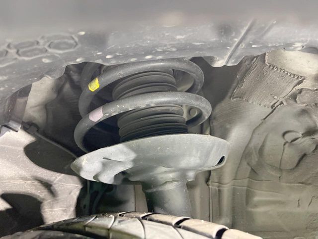 TOYOTA C-HR 2017 Image 31