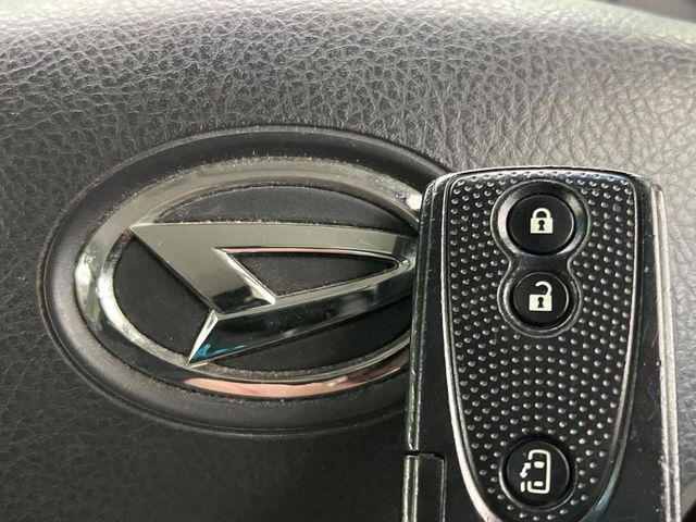 DAIHATSU TANTO CUSTOM 2012 Image 31