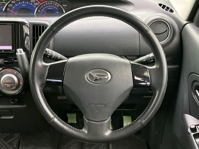 DAIHATSU TANTO CUSTOM 2012 Image 31