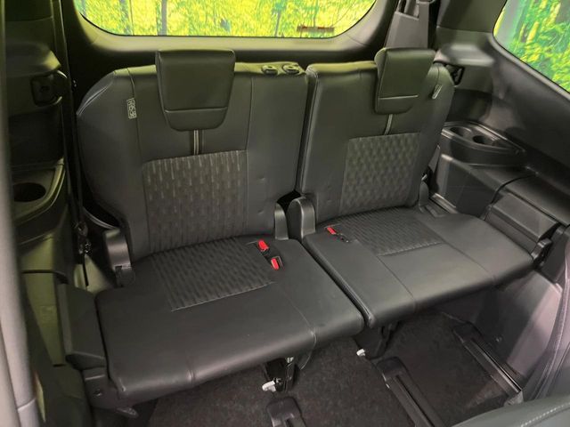 TOYOTA NOAH 2022 Image 31