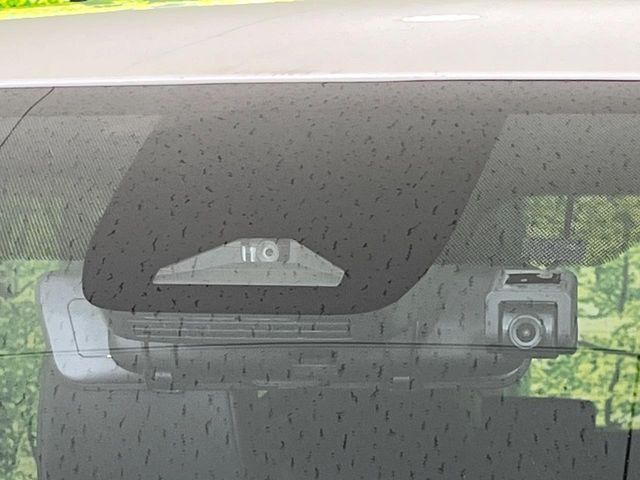 TOYOTA VOXY HYBRID 2024 Image 31