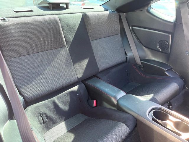 TOYOTA 86 2012 Image 31